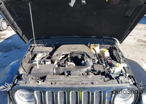 2018 Jeep Wrangler Unlimited Sahara 4X4 from USA, damaged, VIN 1C4HJXEG0JW330394